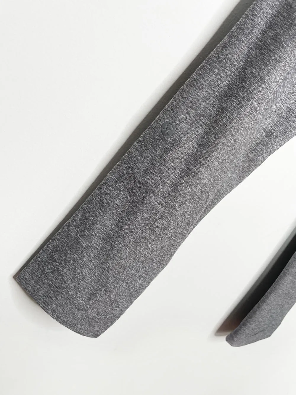 lululemon 2023 tapered leg mid-rise pant | luxtreme sold by Good Market Thrift Store product image thumbnail 3