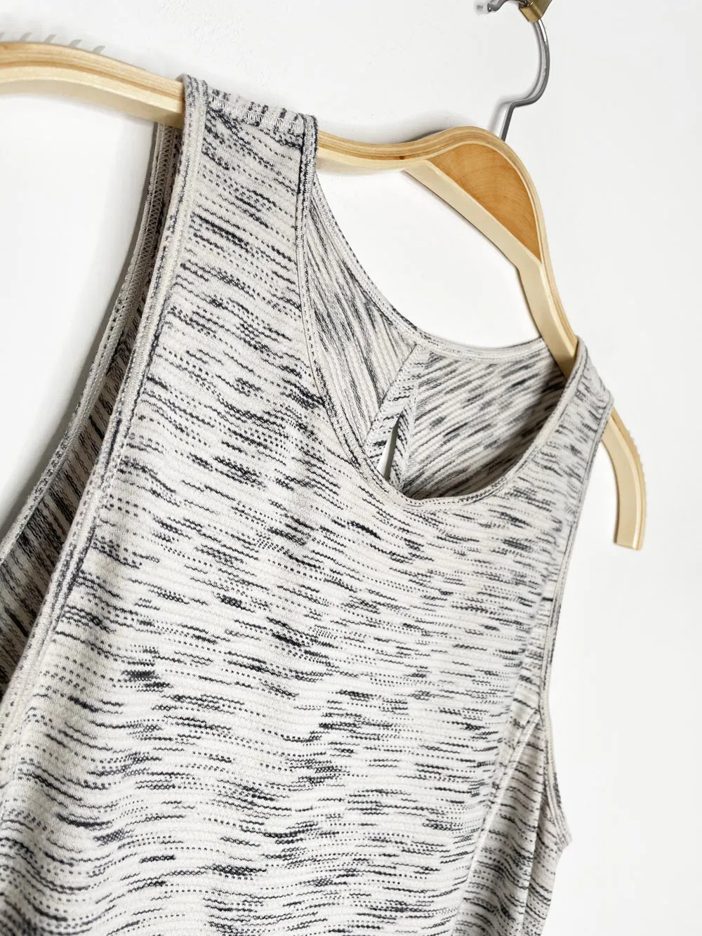 lululemon 2018 low key tank | silverescent sold by Good Market Thrift Store product image thumbnail 3