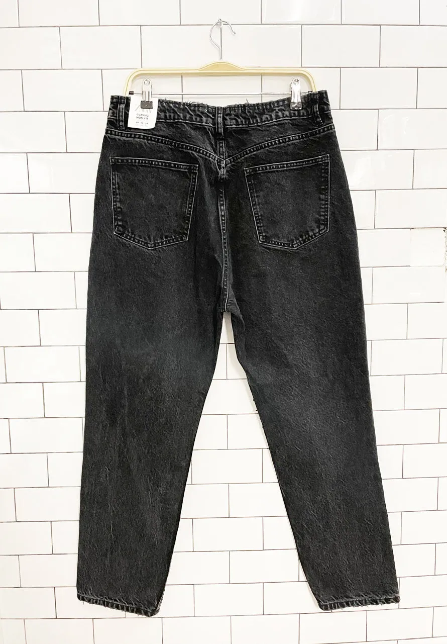 nwt zara high rise mom jean sold by Good Market Thrift Store product image thumbnail 4