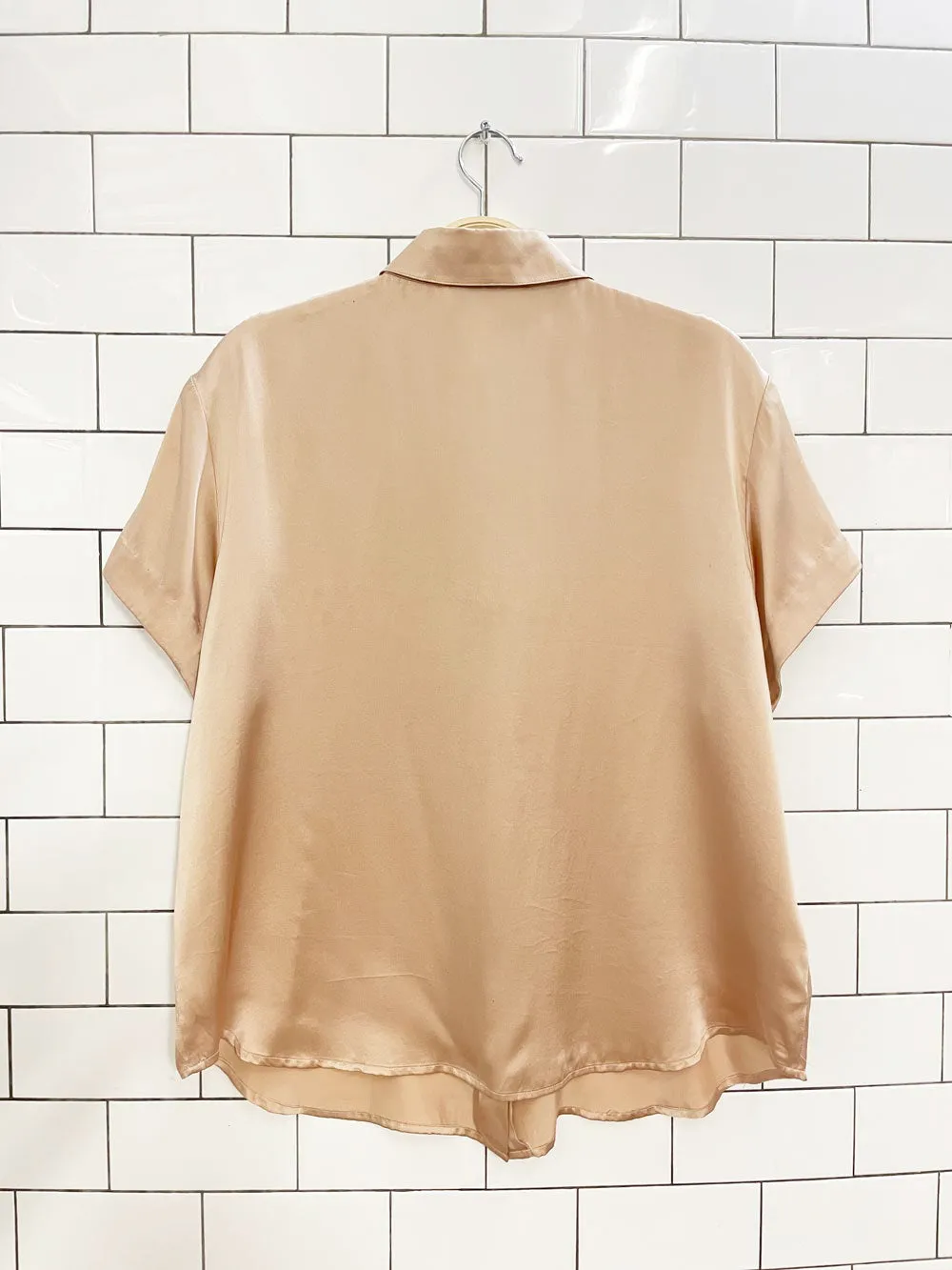 vintage 00s jones new york 100% silk blouse sold by Good Market Thrift Store product image thumbnail 3