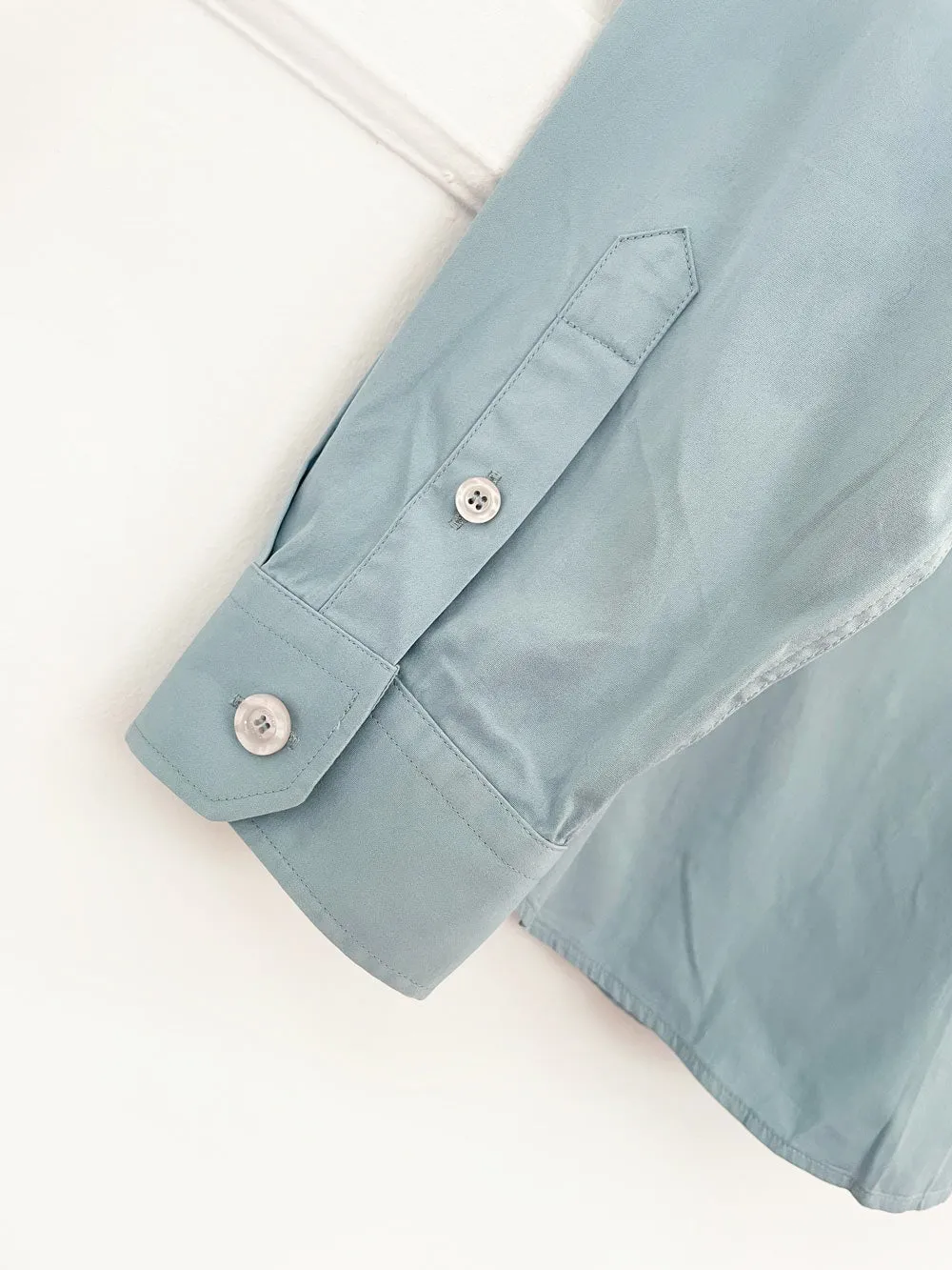 gucci logo button classic shirt | uniform sold by Good Market Thrift Store product image thumbnail 4