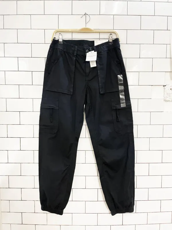 nwt american eagle baggy cargo jogger sold by Good Market Thrift Store