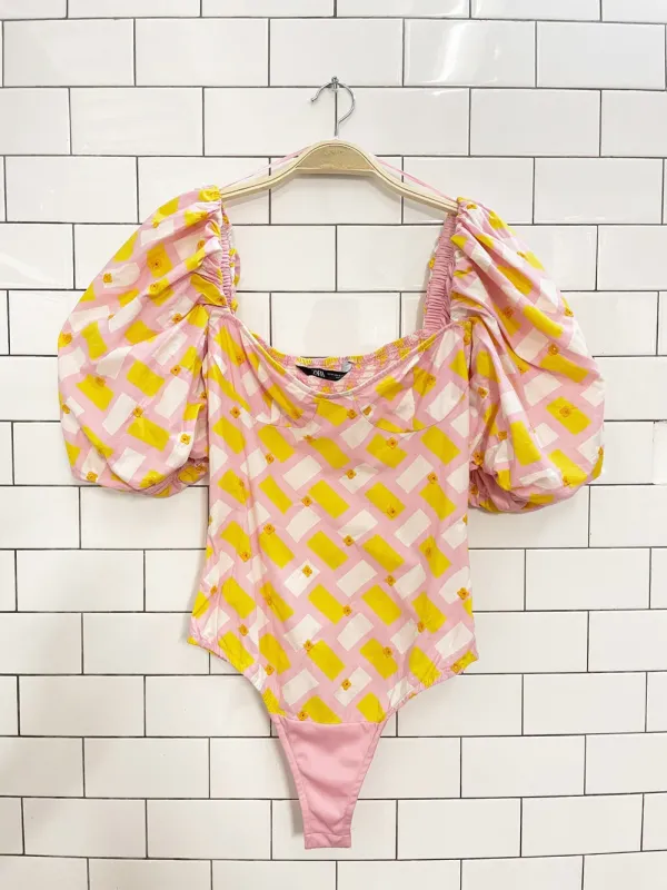 zara puff sleeve bustier poplin bodysuit sold by Good Market Thrift Store