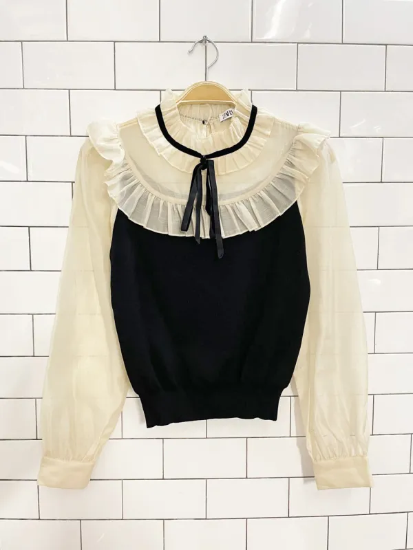 zara chiffon big collar knit body blouse sold by Good Market Thrift Store