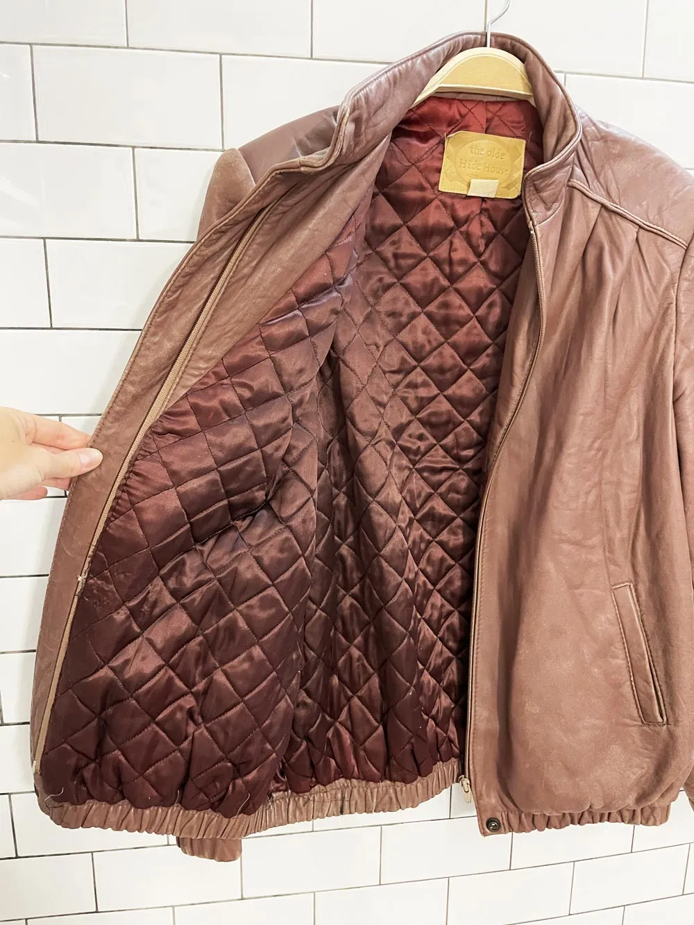 vintage 70s the old hide house lamb leather pleated shoulder bomber jacket sold by Good Market Thrift Store product image thumbnail 5