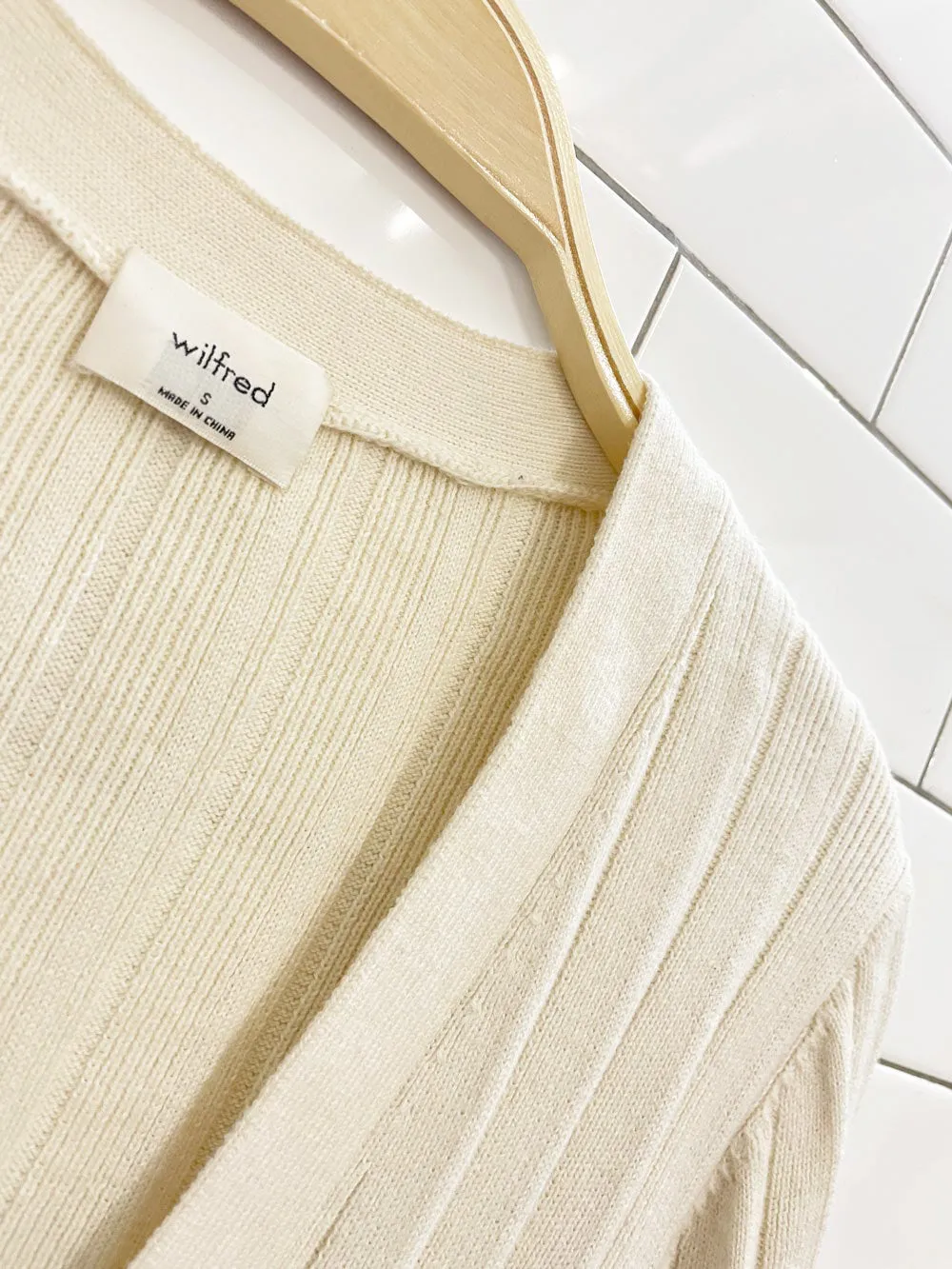 wilfred thais wool-blend balloon sleeve knit cardigan | aritzia sold by Good Market Thrift Store product image thumbnail 2