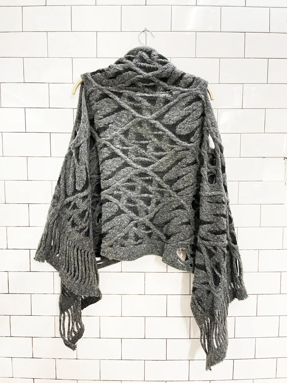 le streghe wool-blend art loose knit waterfall open vest sold by Good Market Thrift Store product image thumbnail 3