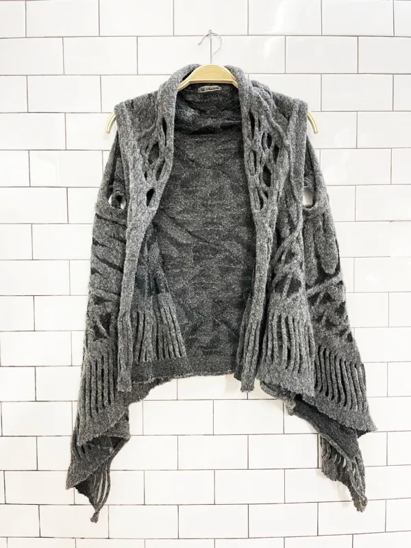 le streghe wool-blend art loose knit waterfall open vest sold by Good Market Thrift Store