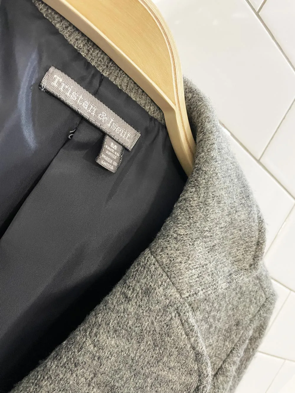 vintage 00s tristan & iseut wool-blend bell sleeve knit blazer jacket sold by Good Market Thrift Store product image thumbnail 3