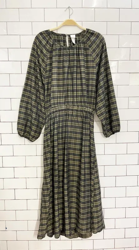 h&m open back plaid balloon sleeve midi dress sold by Good Market Thrift Store