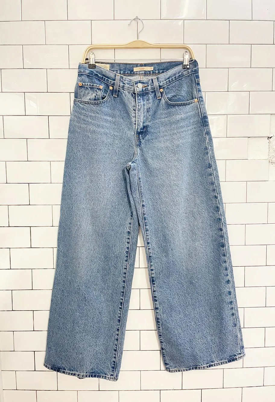 levi's xl baggy straight jeans sold by Good Market Thrift Store