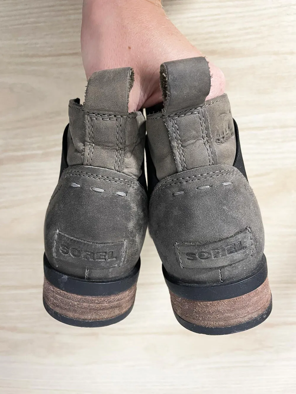 sorel emelie leather chelsea boot sold by Good Market Thrift Store product image thumbnail 3