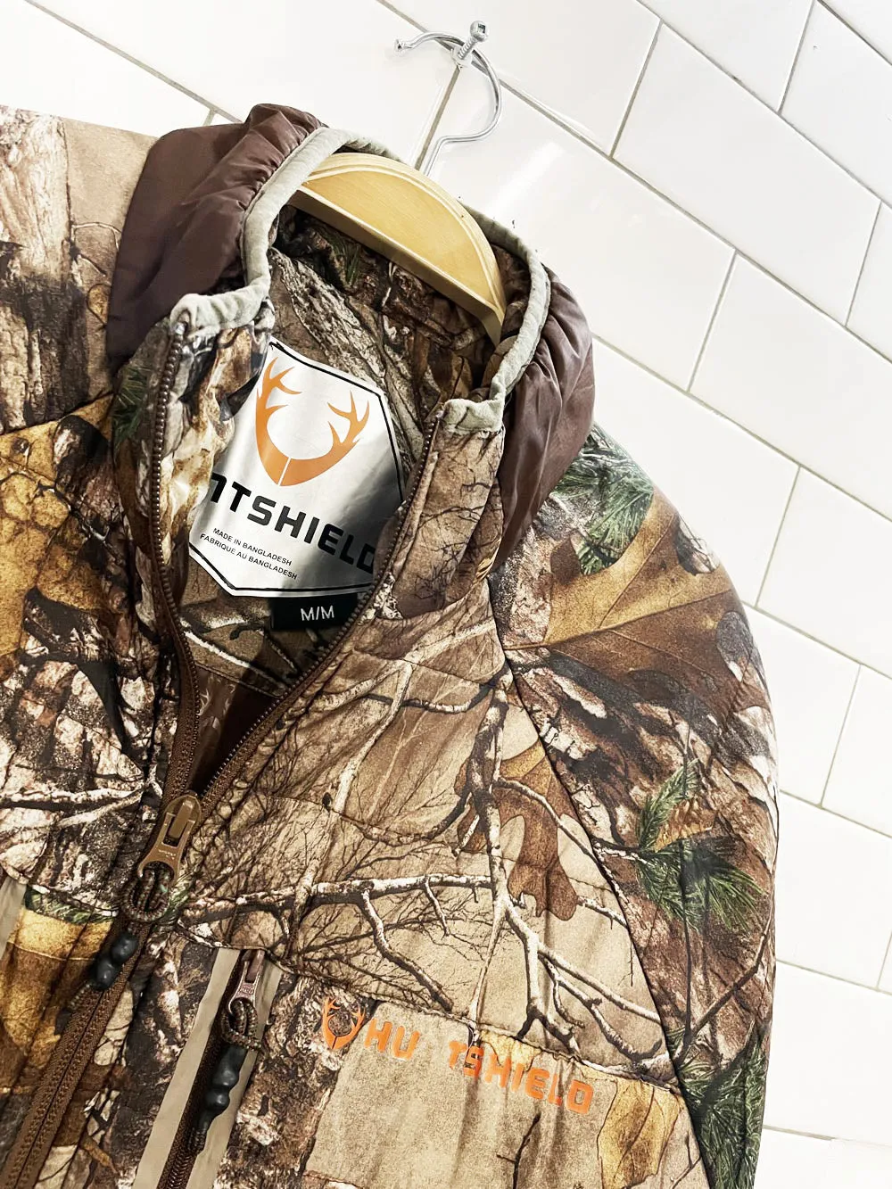 real tree huntshield light packable puffer jacket sold by Good Market Thrift Store product image thumbnail 3