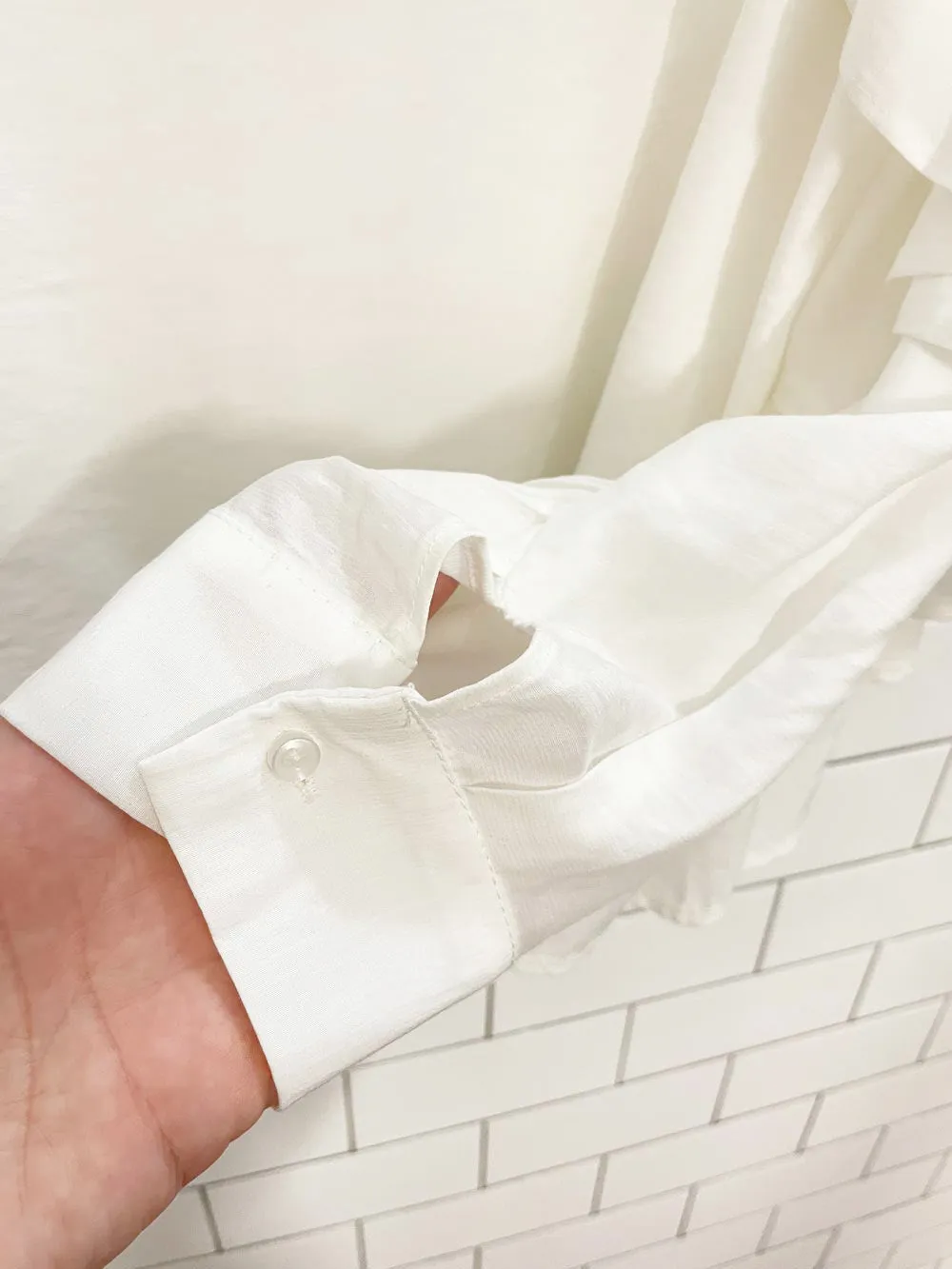 ontwelfth ruffle sleeve oversized blouse | anthropologie sold by Good Market Thrift Store product image thumbnail 4