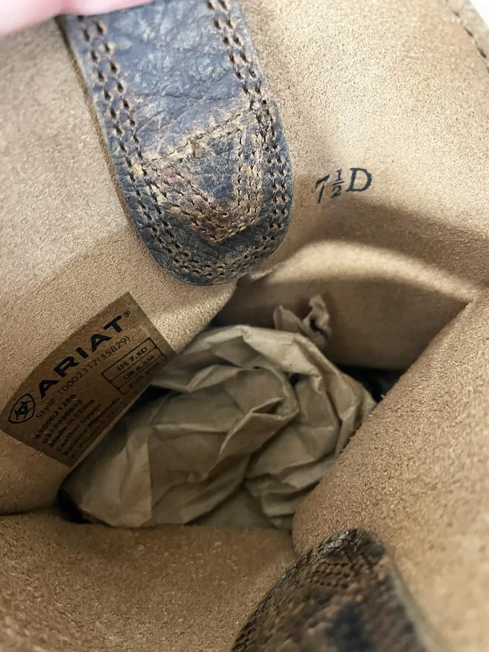 ariat rambler western leather cowboy boot sold by Good Market Thrift Store product image thumbnail 4