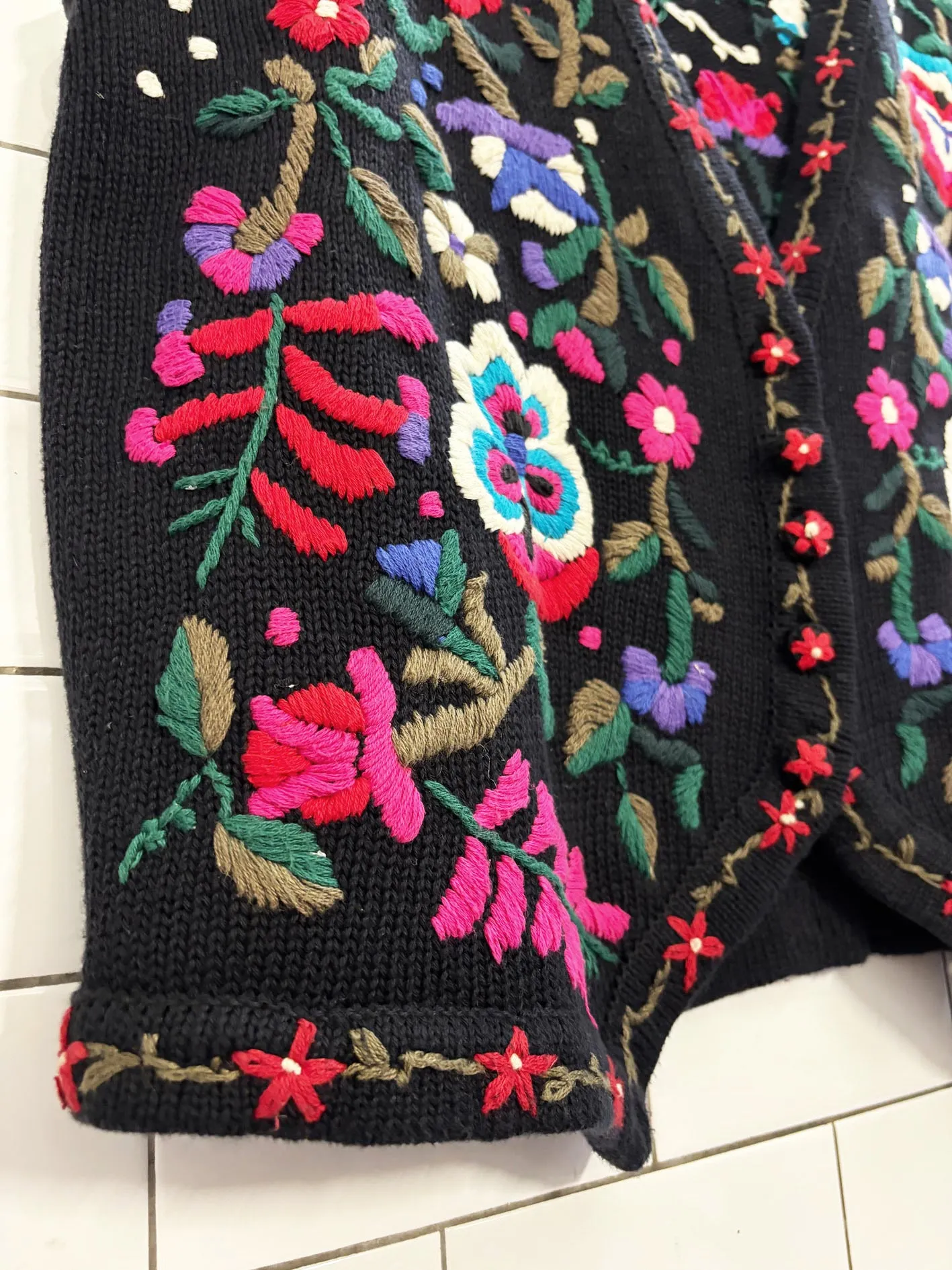 vintage 90s la mona floral embroidered knit vest sold by Good Market Thrift Store product image thumbnail 2