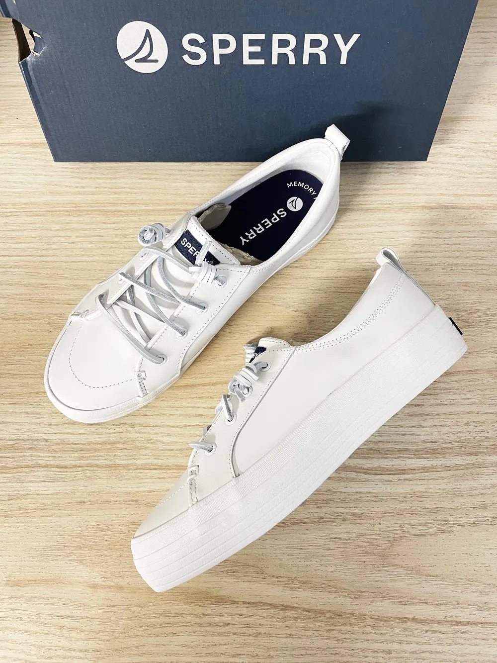 nwt sperry leather crest platform sneaker sold by Good Market Thrift Store