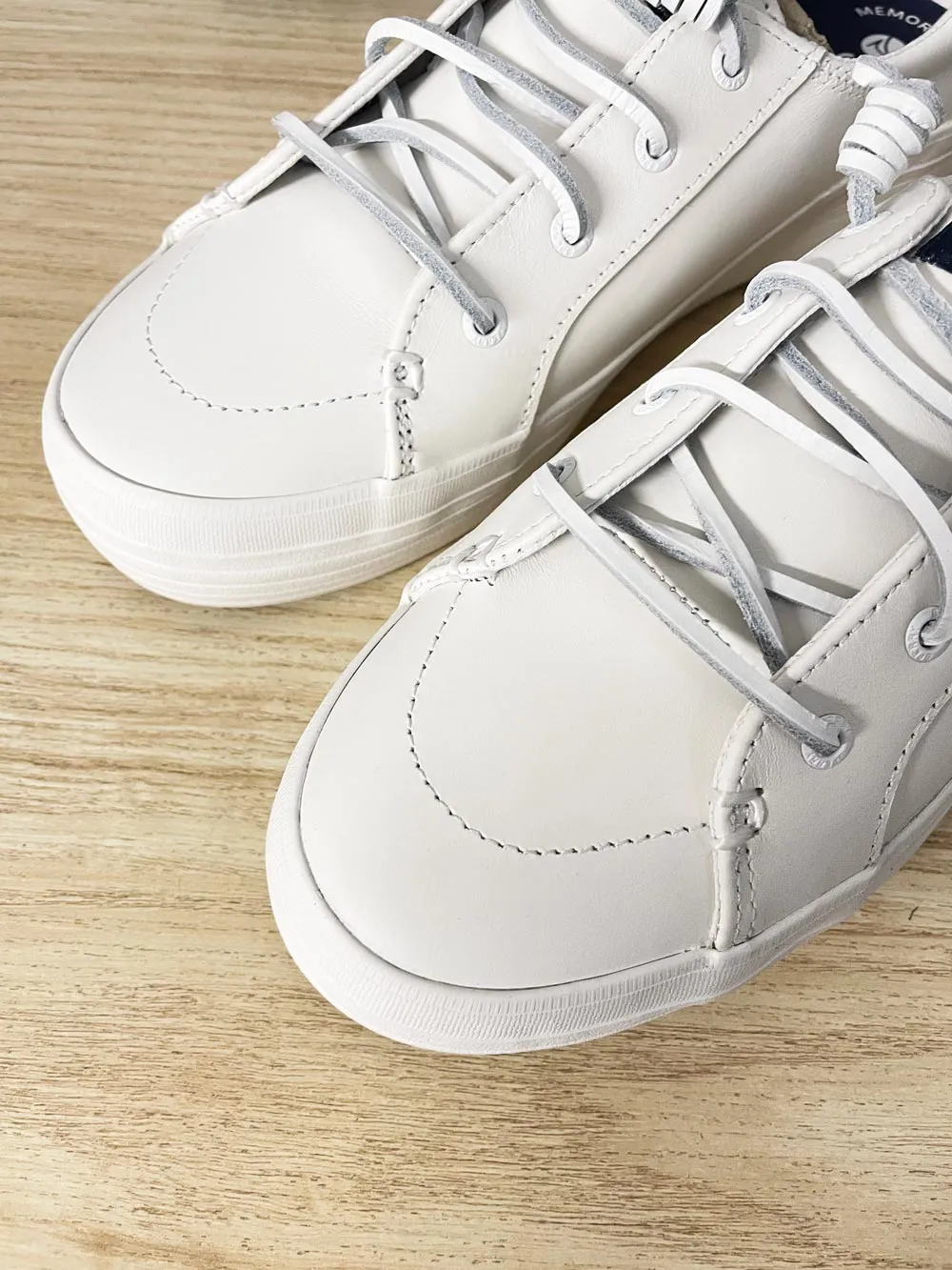 nwt sperry leather crest platform sneaker sold by Good Market Thrift Store product image thumbnail 2