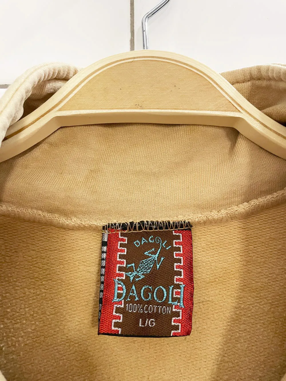 vintage 90s dagoli embroidered lizard full zip sleeveless sweatshirt sold by Good Market Thrift Store product image thumbnail 2