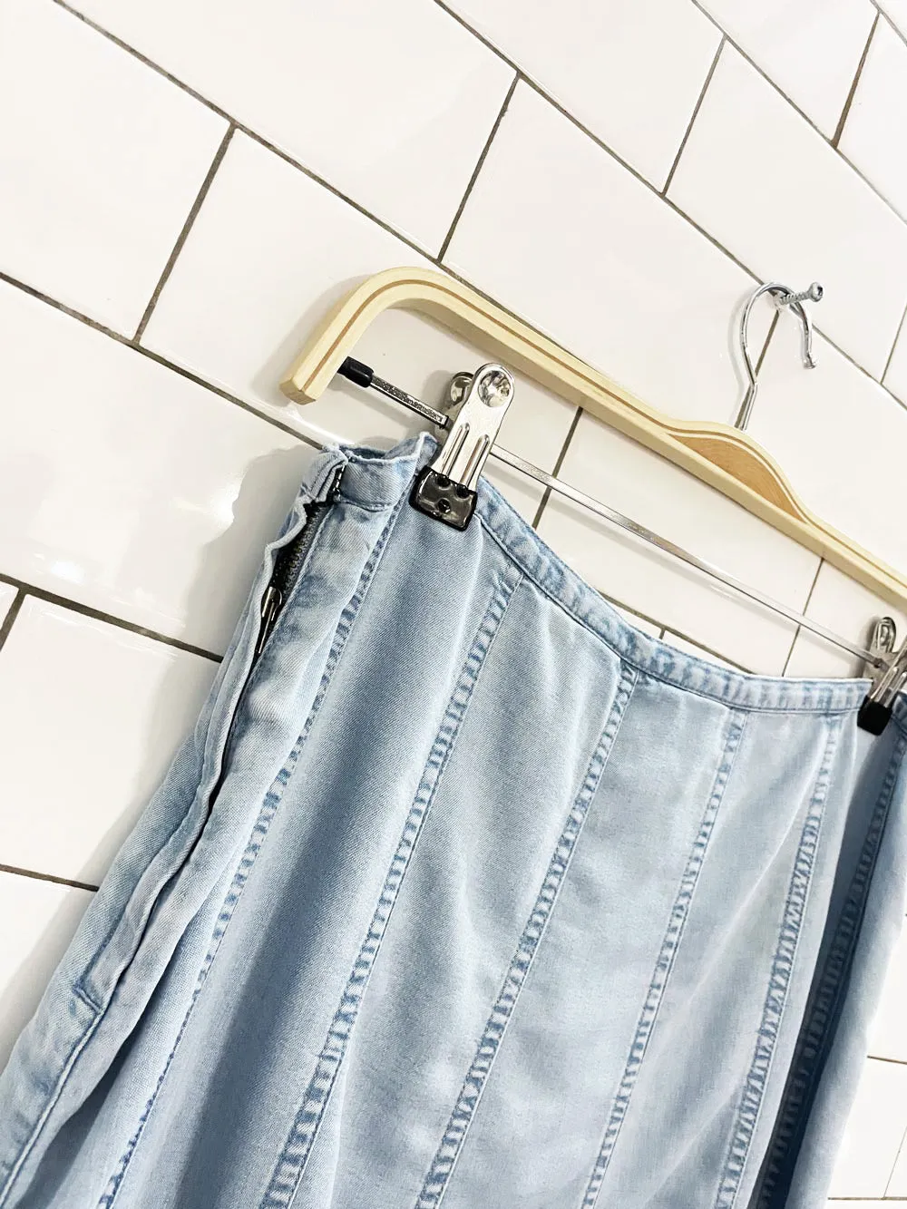 vintage 00s villager paneled full denim chambray midi skirt | liz claiborne sold by Good Market Thrift Store product image thumbnail 4