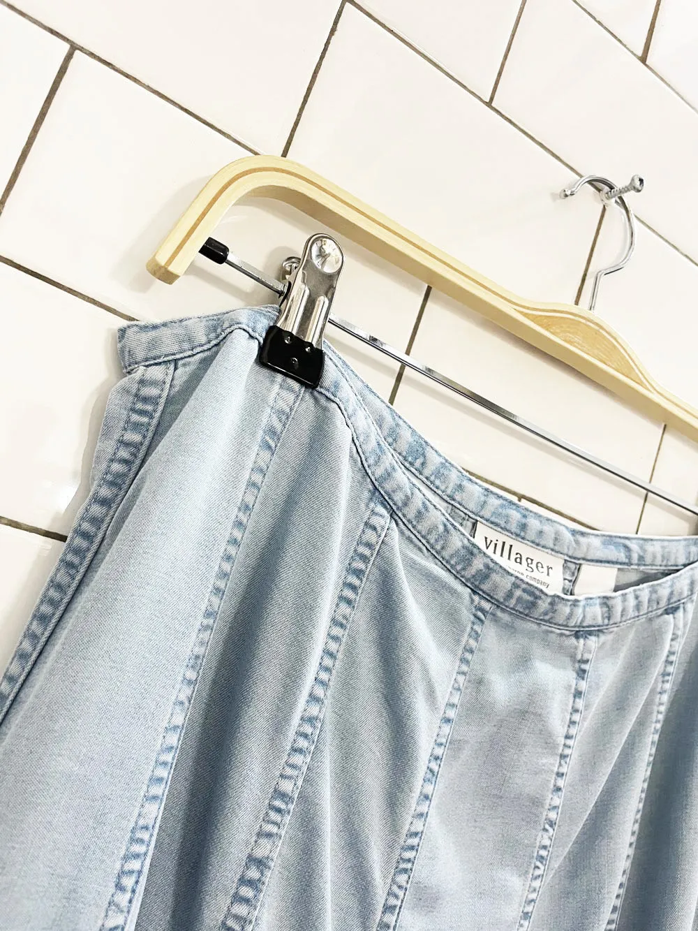 vintage 00s villager paneled full denim chambray midi skirt | liz claiborne sold by Good Market Thrift Store product image thumbnail 2