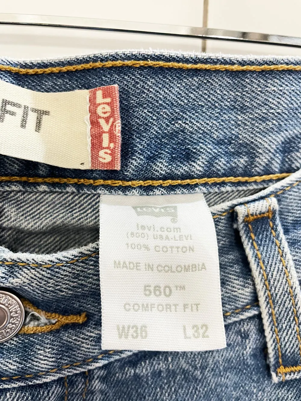 vintage 00s levi's 560 comfort fit baggy jeans sold by Good Market Thrift Store product image thumbnail 5