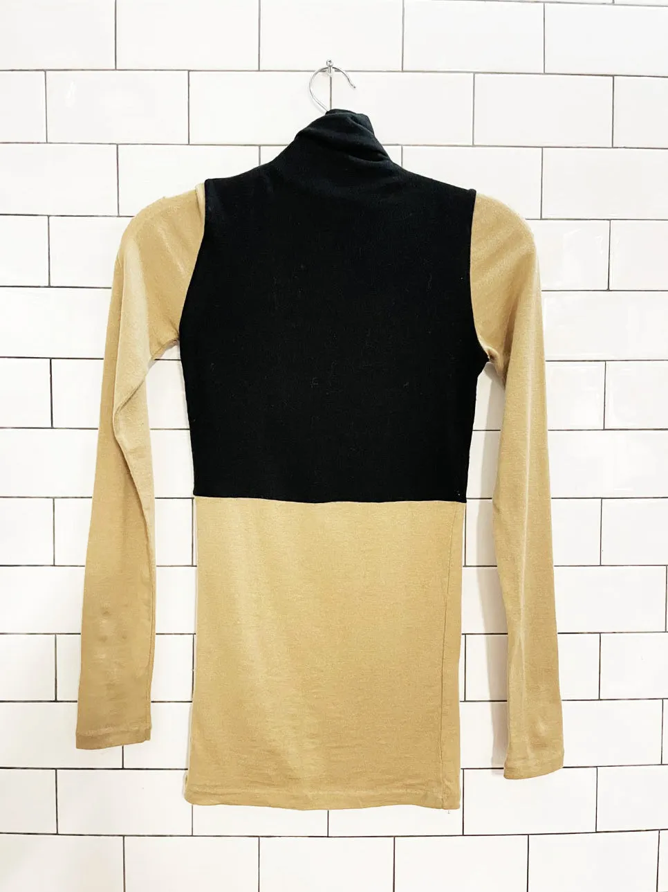 club monaco wool-cashmere blend slim turtleneck sold by Good Market Thrift Store product image thumbnail 4