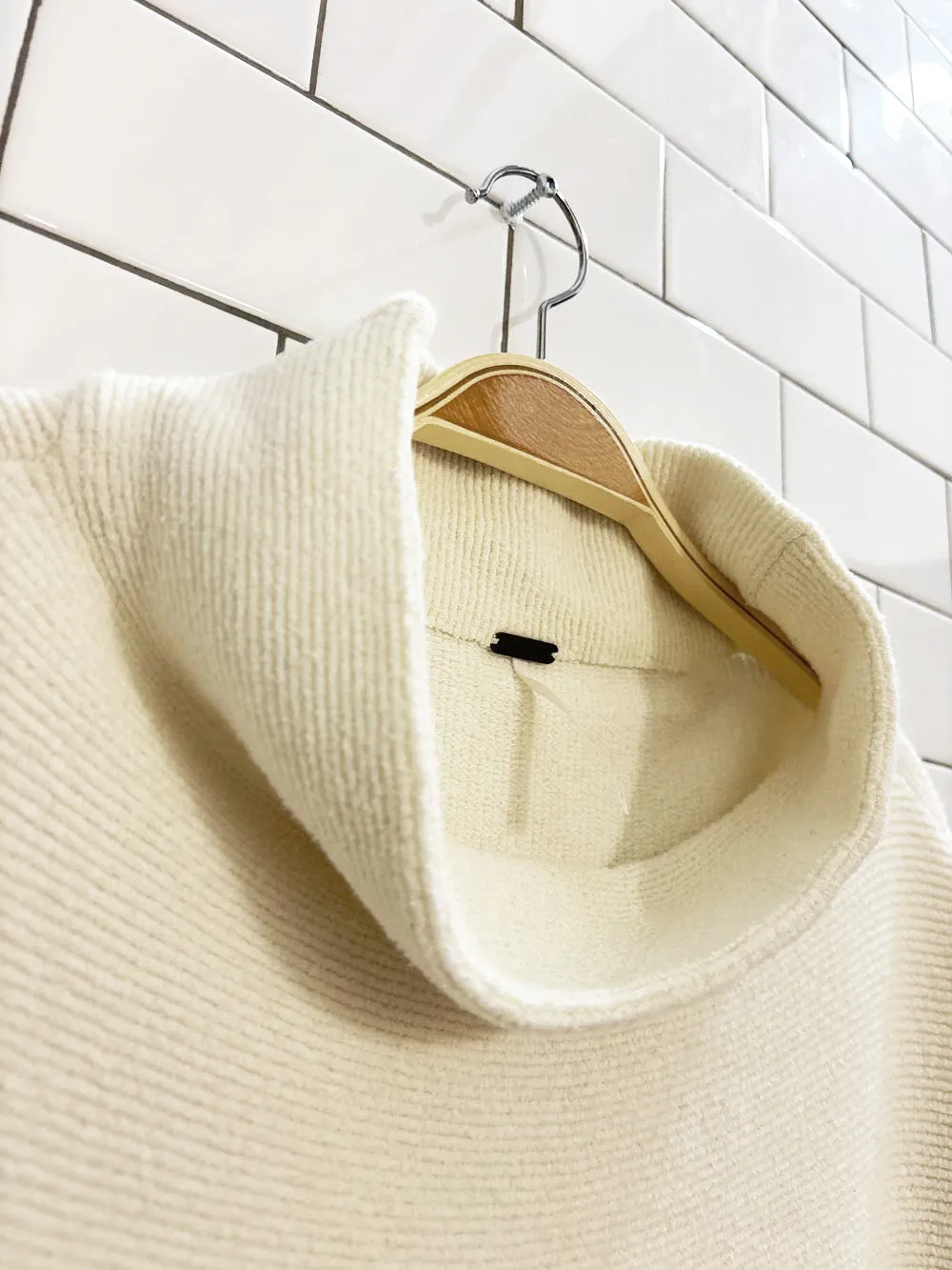 free people ottoman slouchy tunic sold by Good Market Thrift Store product image thumbnail 2