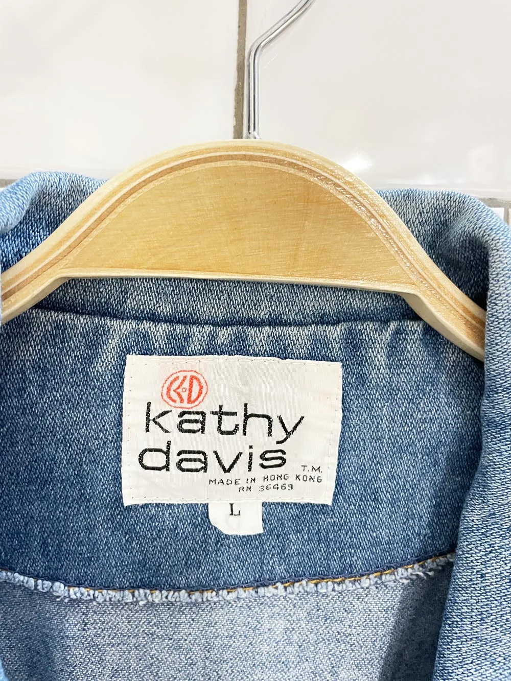 vintage 90s kathy davis western denim snap button shirt jacket sold by Good Market Thrift Store product image thumbnail 2