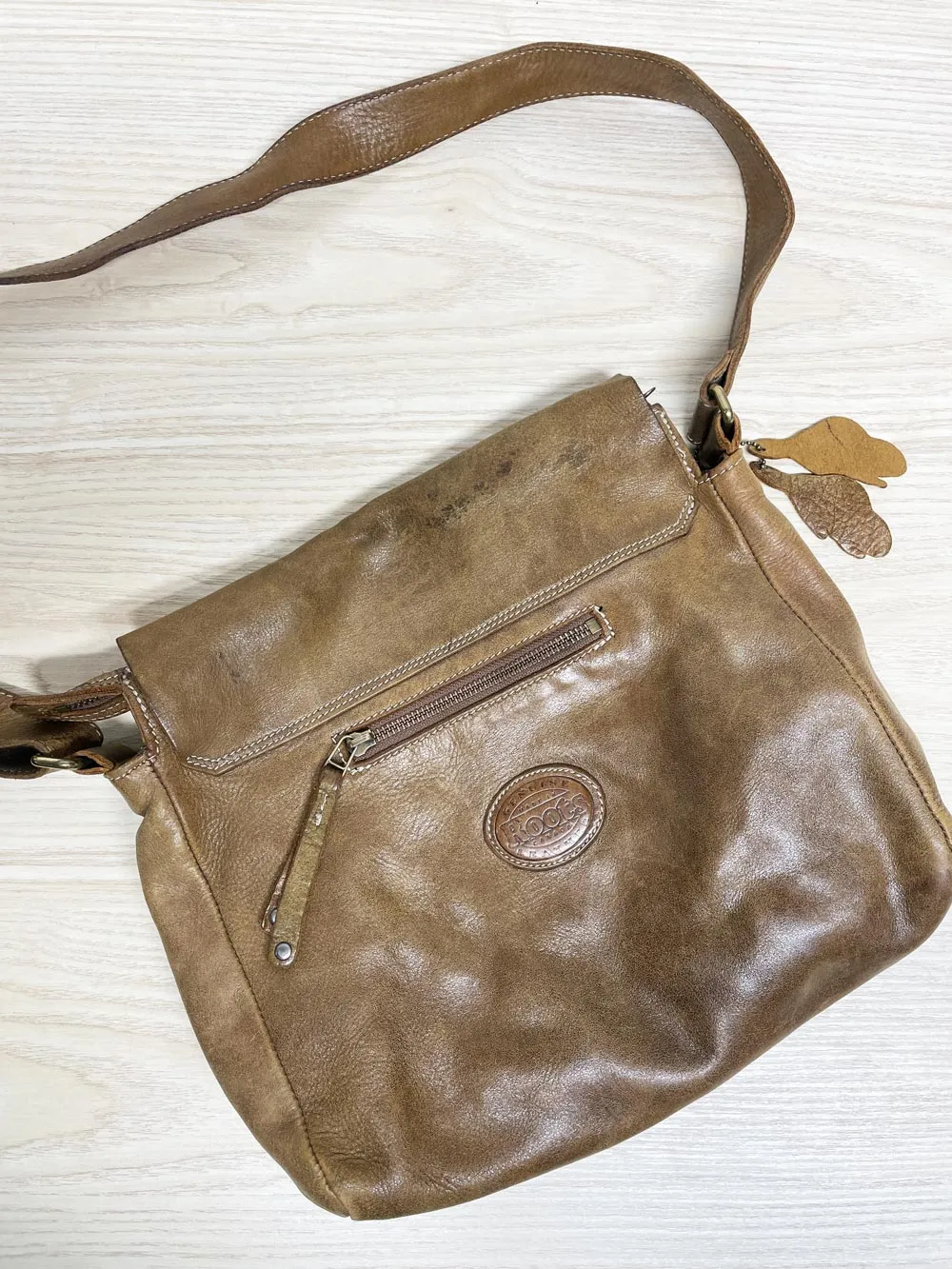 vintage roots tribe raiders leather messenger bag sold by Good Market Thrift Store product image thumbnail 5