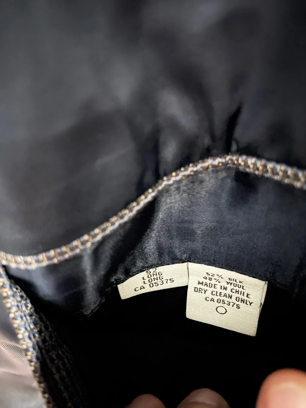 pronto uomo silk-wool menswear blazer | made in Chile sold by Good Market Thrift Store product image thumbnail 5