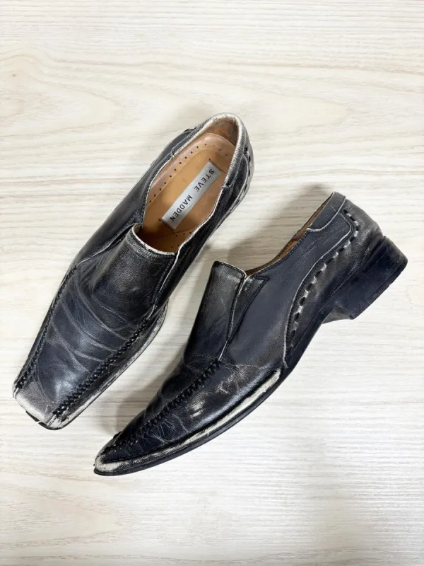 y2k steve madden leather square toe slip on shoes sold by Good Market Thrift Store