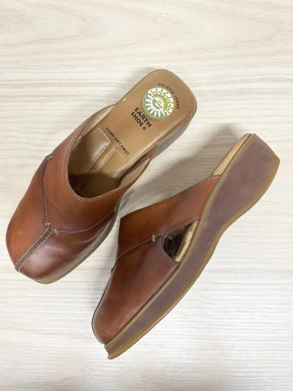 y2k earth shoe gelron 2000 leather clog sold by Good Market Thrift Store
