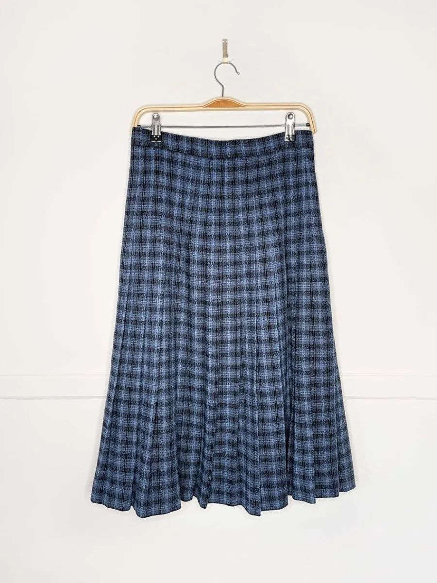 vintage aquascutum woven plaid pleated midi skirt sold by Good Market Thrift Store product image thumbnail 4
