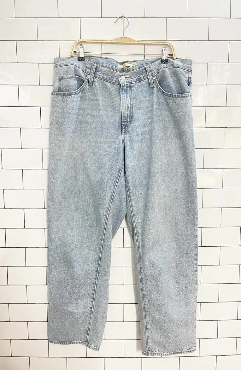 levi's 94 baggy ample jeans sold by Good Market Thrift Store