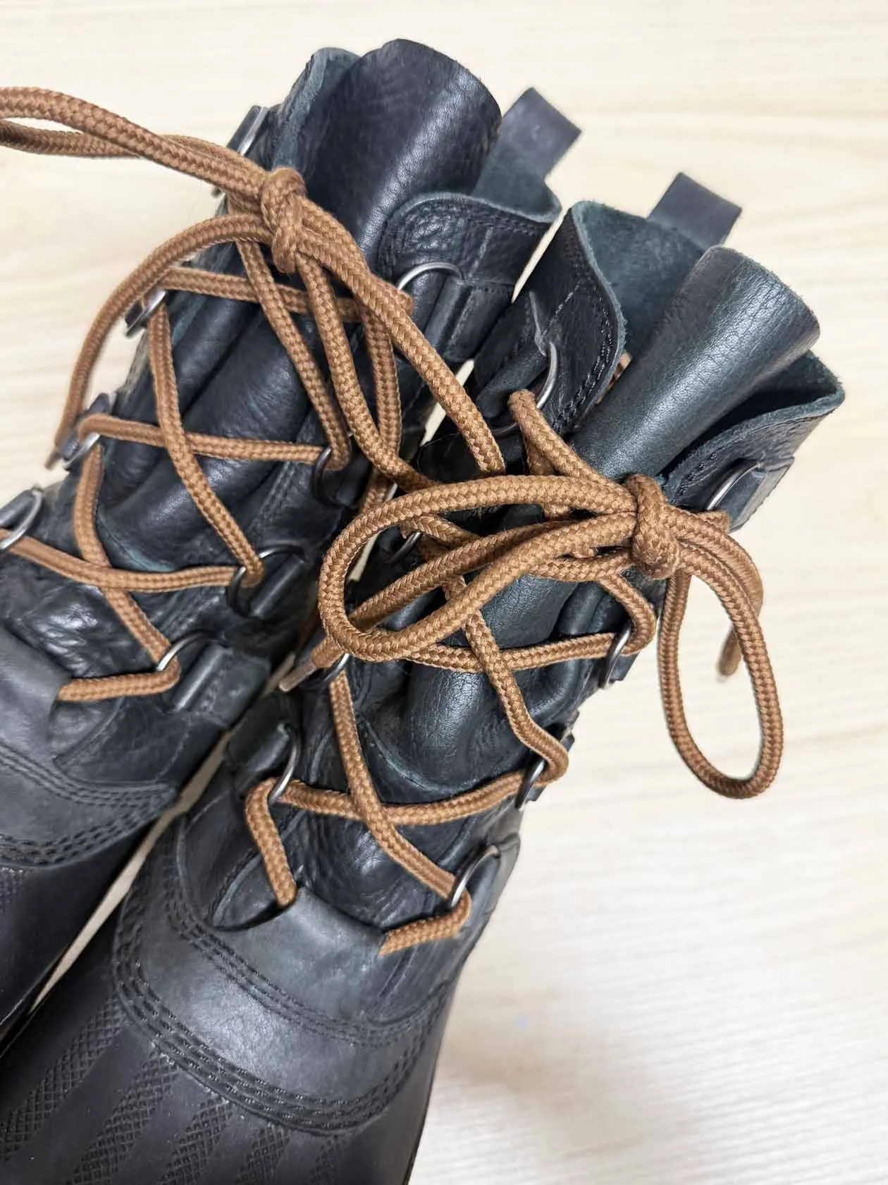 sorel kitchener caribou leather waterproof boot sold by Good Market Thrift Store product image thumbnail 5