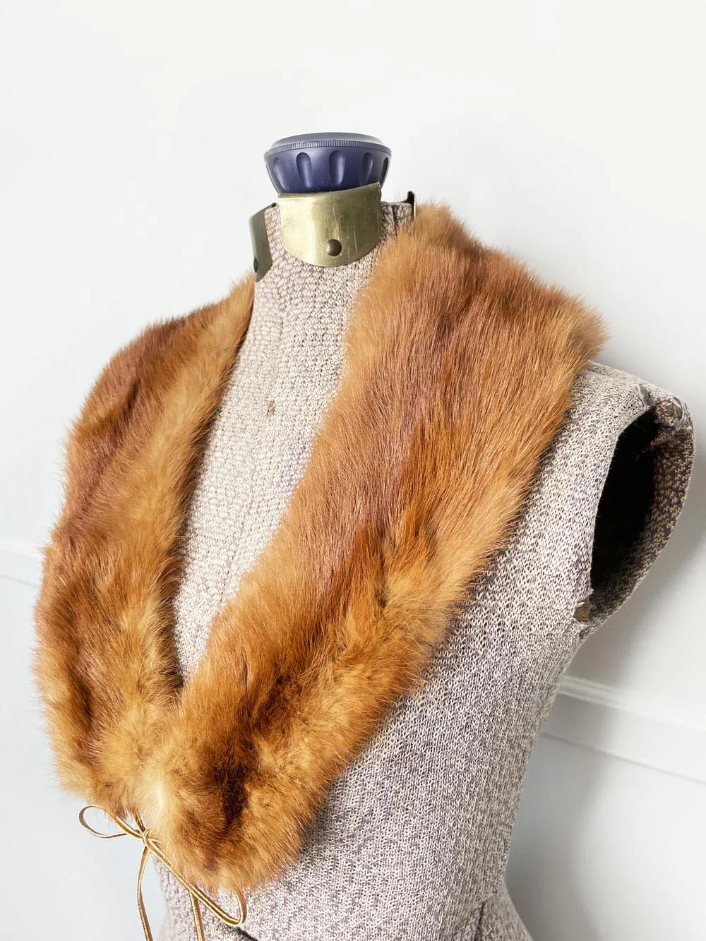 vintage 50s mink fur tie collar sold by Good Market Thrift Store product image thumbnail 3