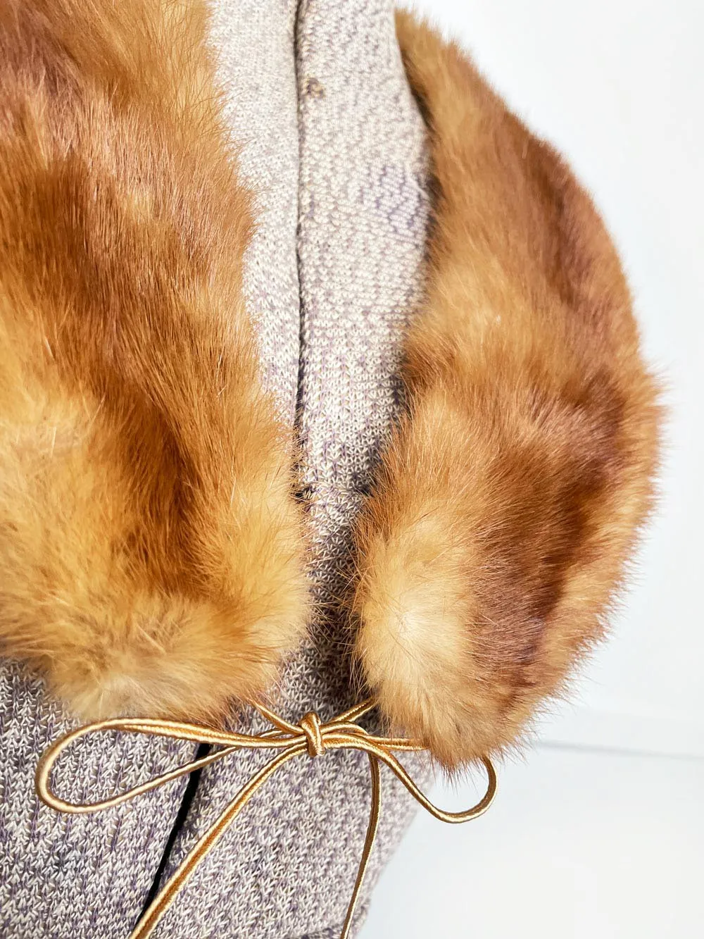 vintage 50s mink fur tie collar sold by Good Market Thrift Store product image thumbnail 2