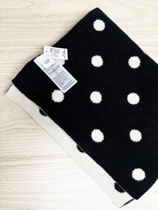 nwt gap polka dot two-tone knit scarf sold by Good Market Thrift Store