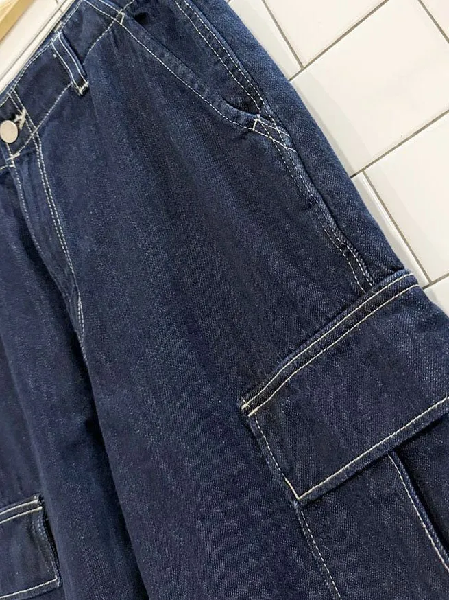 oak & fort contrast stitch wide leg cargo jeans sold by Good Market Thrift Store product image thumbnail 2
