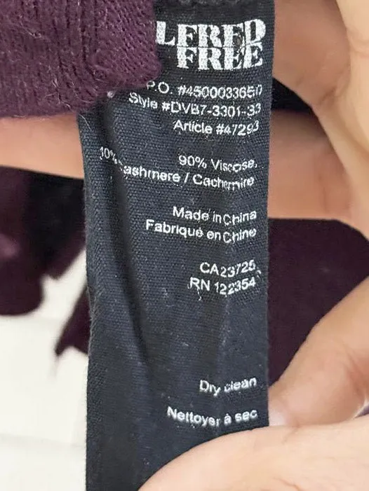 wilfred free cashmere-blend hooded knit sweater | aritzia sold by Good Market Thrift Store product image thumbnail 5