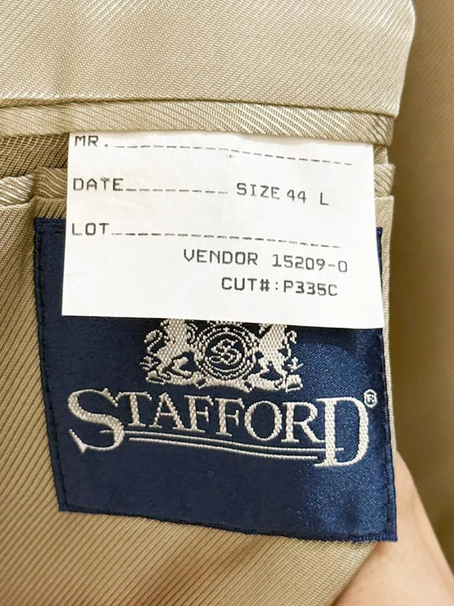 vintage stafford 100% wool houndstooth blazer sold by Good Market Thrift Store product image thumbnail 3