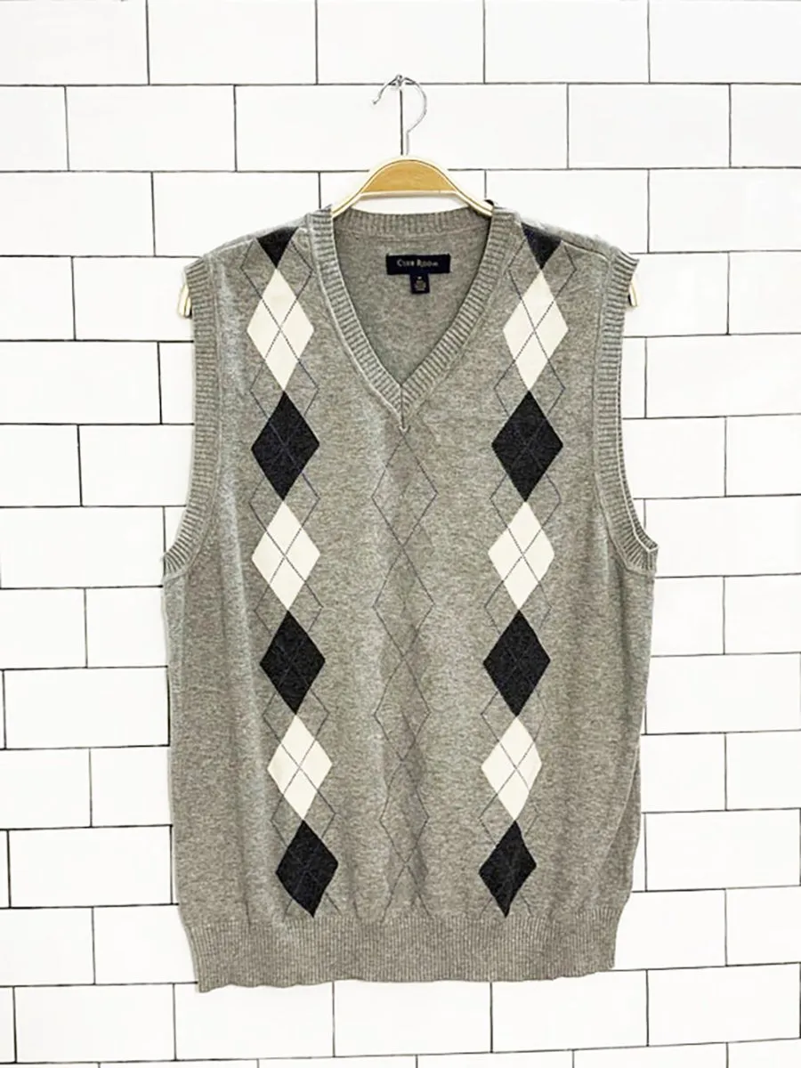 club room argyle light knit sweater vest sold by Good Market Thrift Store