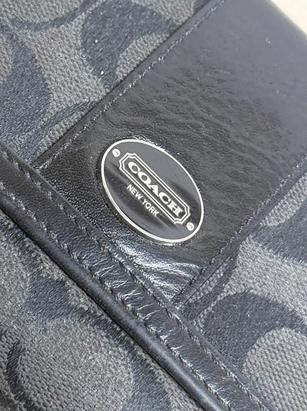 vintage 00s coach leather monogram three panel canvas wallet sold by Good Market Thrift Store product image thumbnail 2