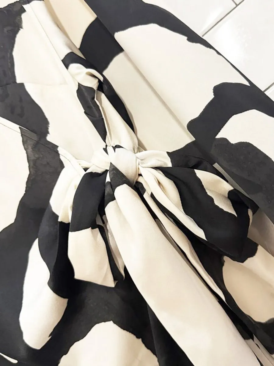 h&m satin kimono sleeve wrap dress sold by Good Market Thrift Store product image thumbnail 5