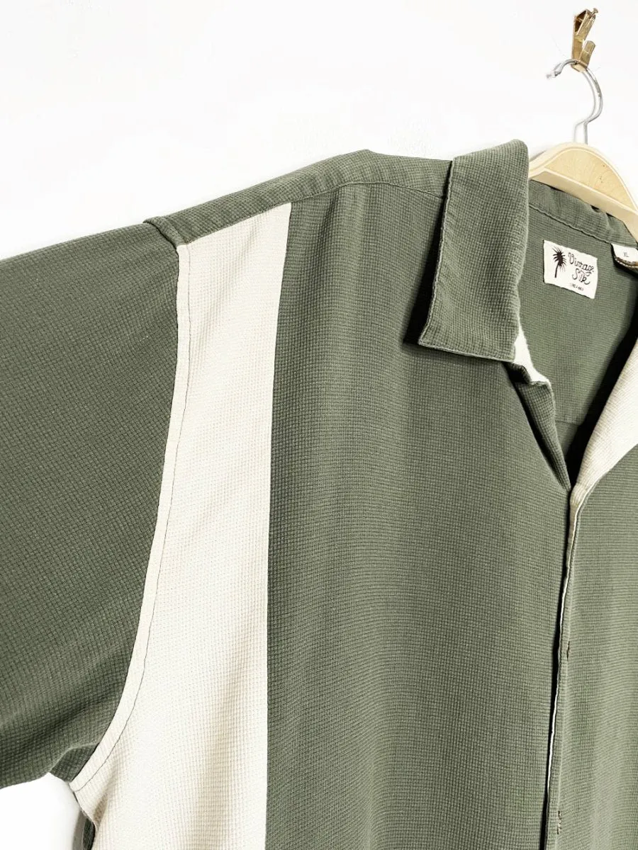 vintage silk 100% silk bowling full button resort shirt sold by Good Market Thrift Store product image thumbnail 2