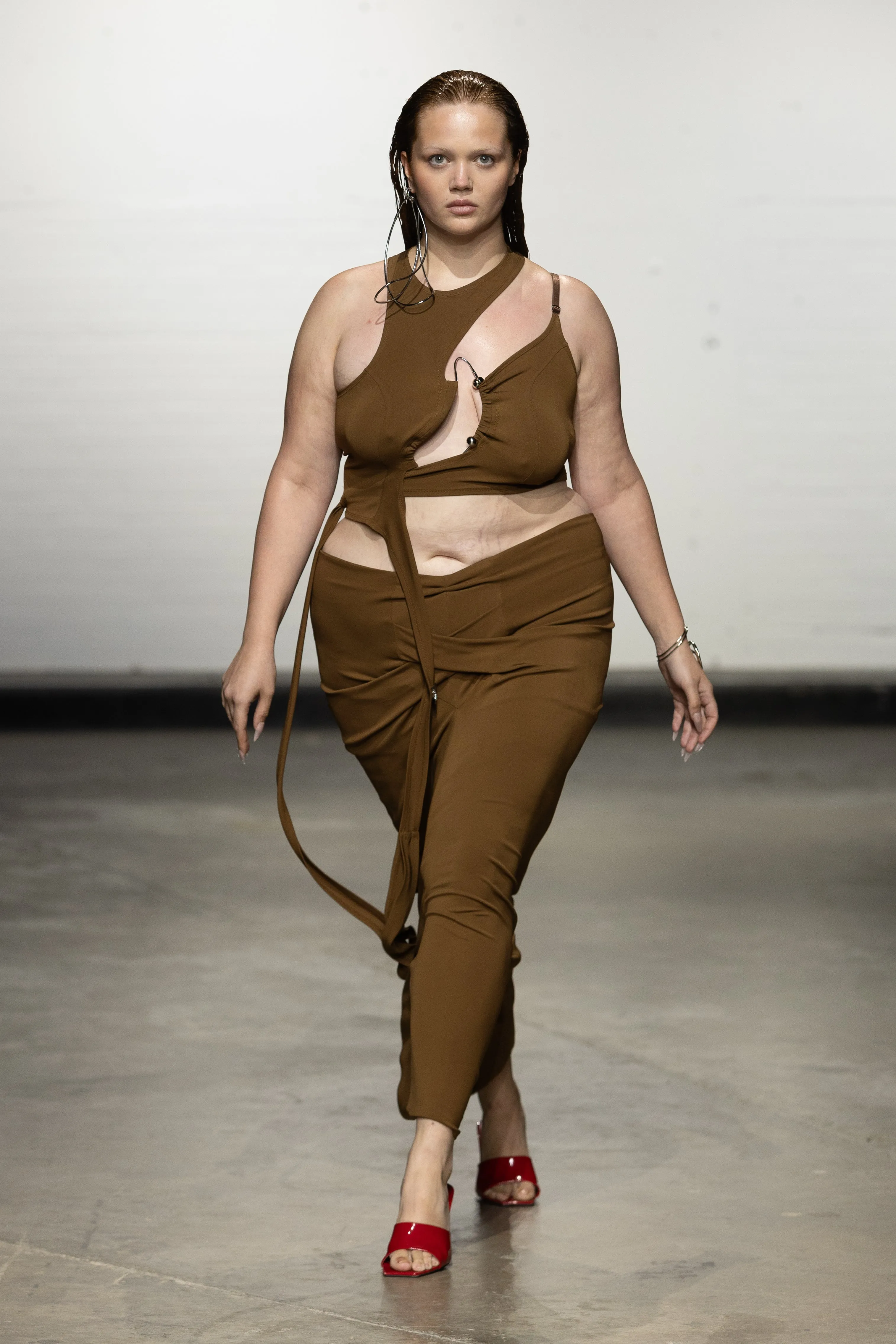 Framed Wrap Top Chestnut sold by Karoline Vitto product image thumbnail 3