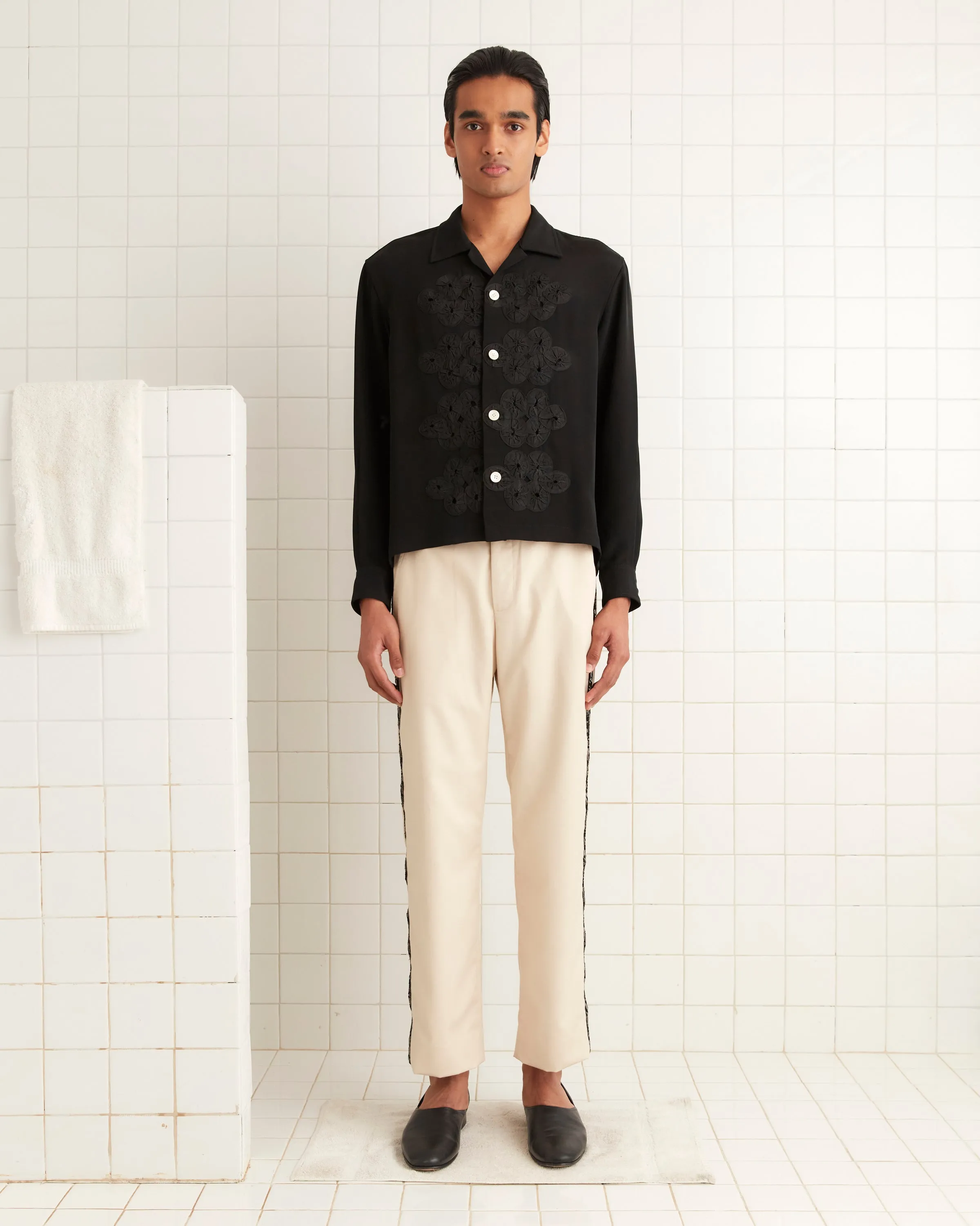 Ribbon Garland Shirt - Black sold by BODE