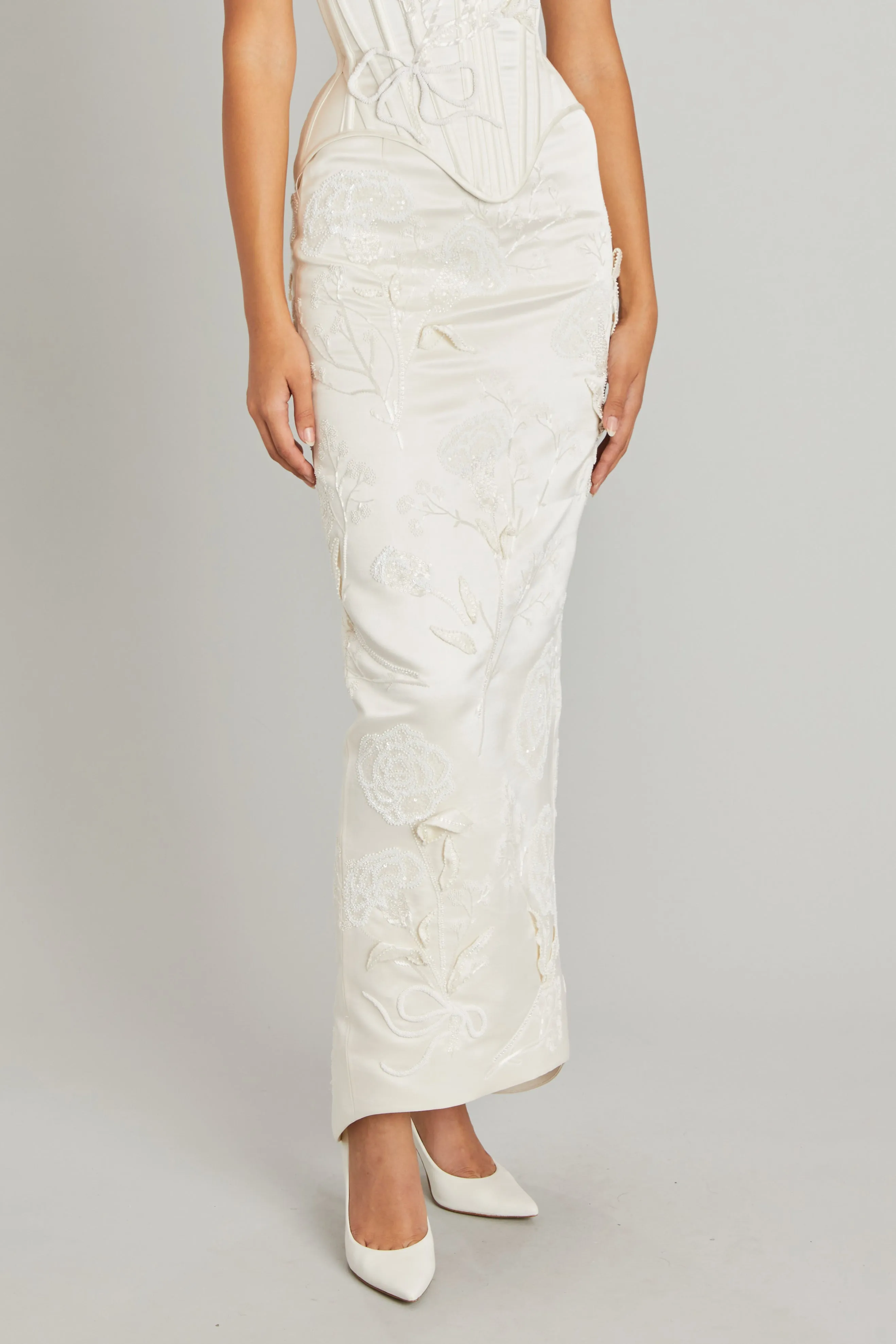 Ankle-length Wasp Skirt with Carnation Embroidery sold by Wiederhoeft product image thumbnail 2