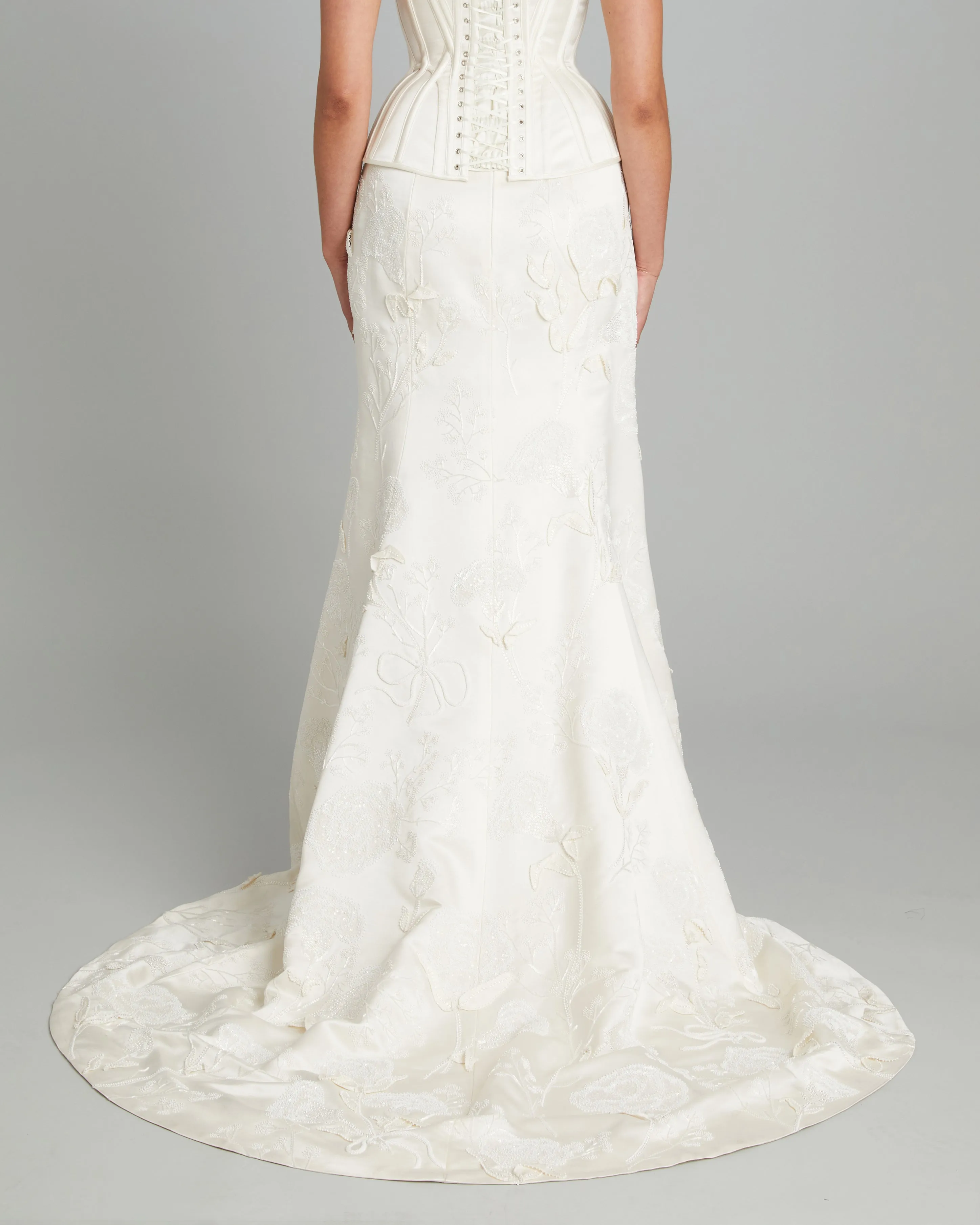 Classic Skirt with Carnation Embroidery sold by Wiederhoeft product image thumbnail 4